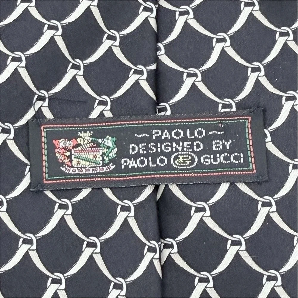 Paolo Gucci distinctive vintage